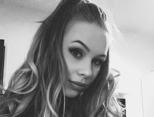 Princess is ready to rate and humiliate your tiny sissy dicks