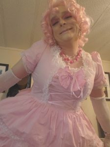 Sissy Rachelle loves pink!
