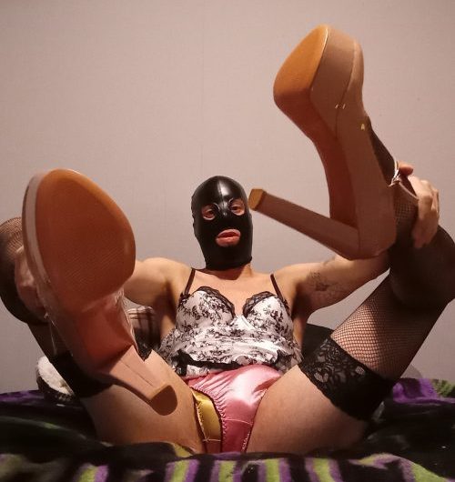 I want to be BBC servicing sissy