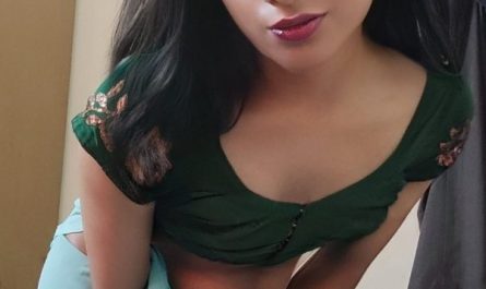 Indian sissy slut that loves wearing a Saree
