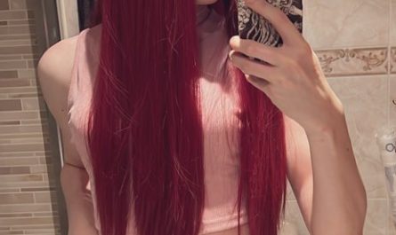 Sissy Tatiana wants to get exposed everywhere