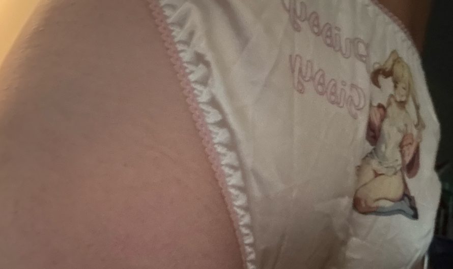 Confession: I love being feminized and wearing panties